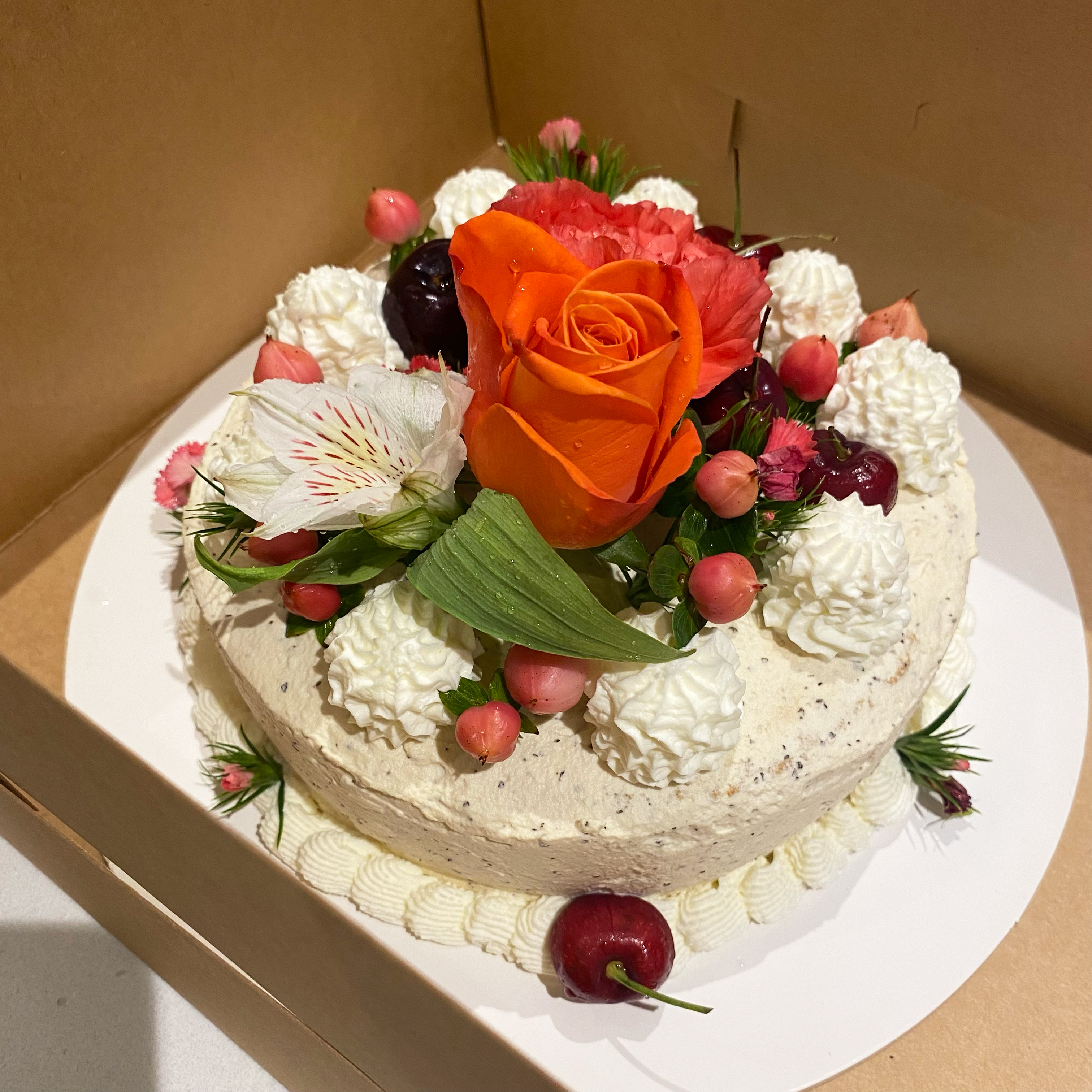earl grey tea chiffon cake with flowers on top